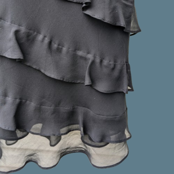 Vintage Ann Taylor black silk dress Size 8 in excellent condition. - Picture 5 of 5